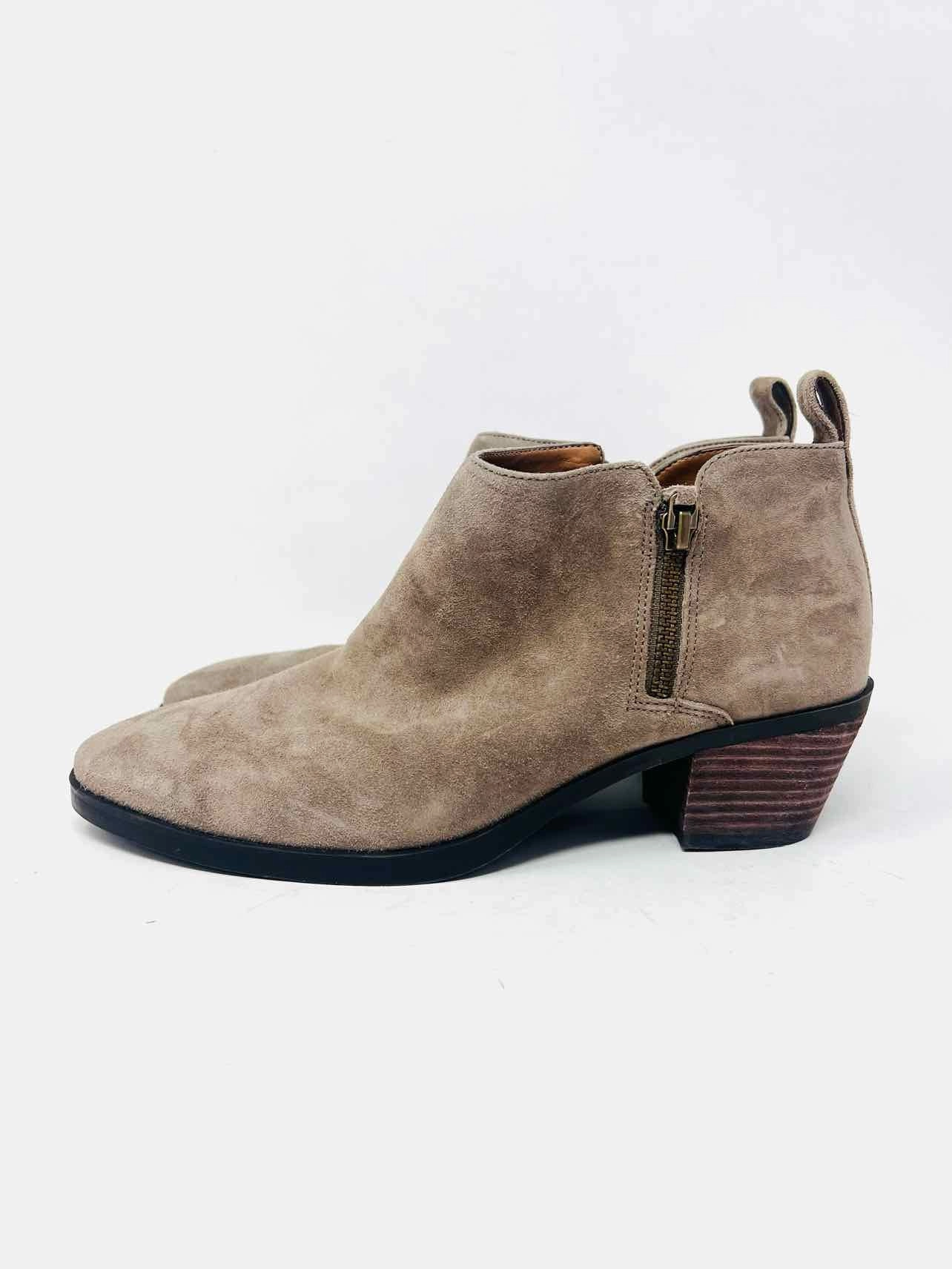 Vionic Size 8 Taupe Zipper Suede Shoes Ankle Boots