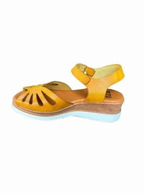 Women Carmen Sandal In Morado