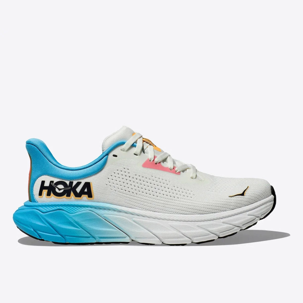 Women's Arahi 7