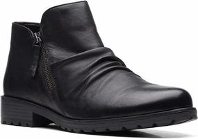 Women's Clarks Clarkwell Zip  Effortless Style with Everyday Comfort