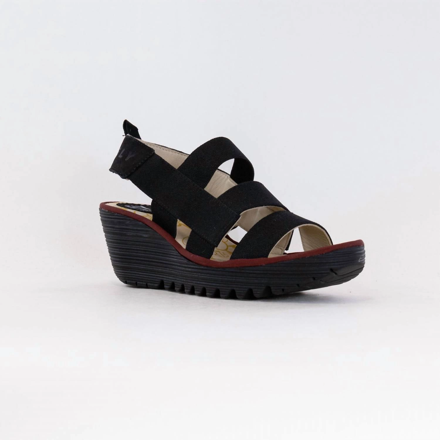 Women's Crossover Sandal In Cupido Black