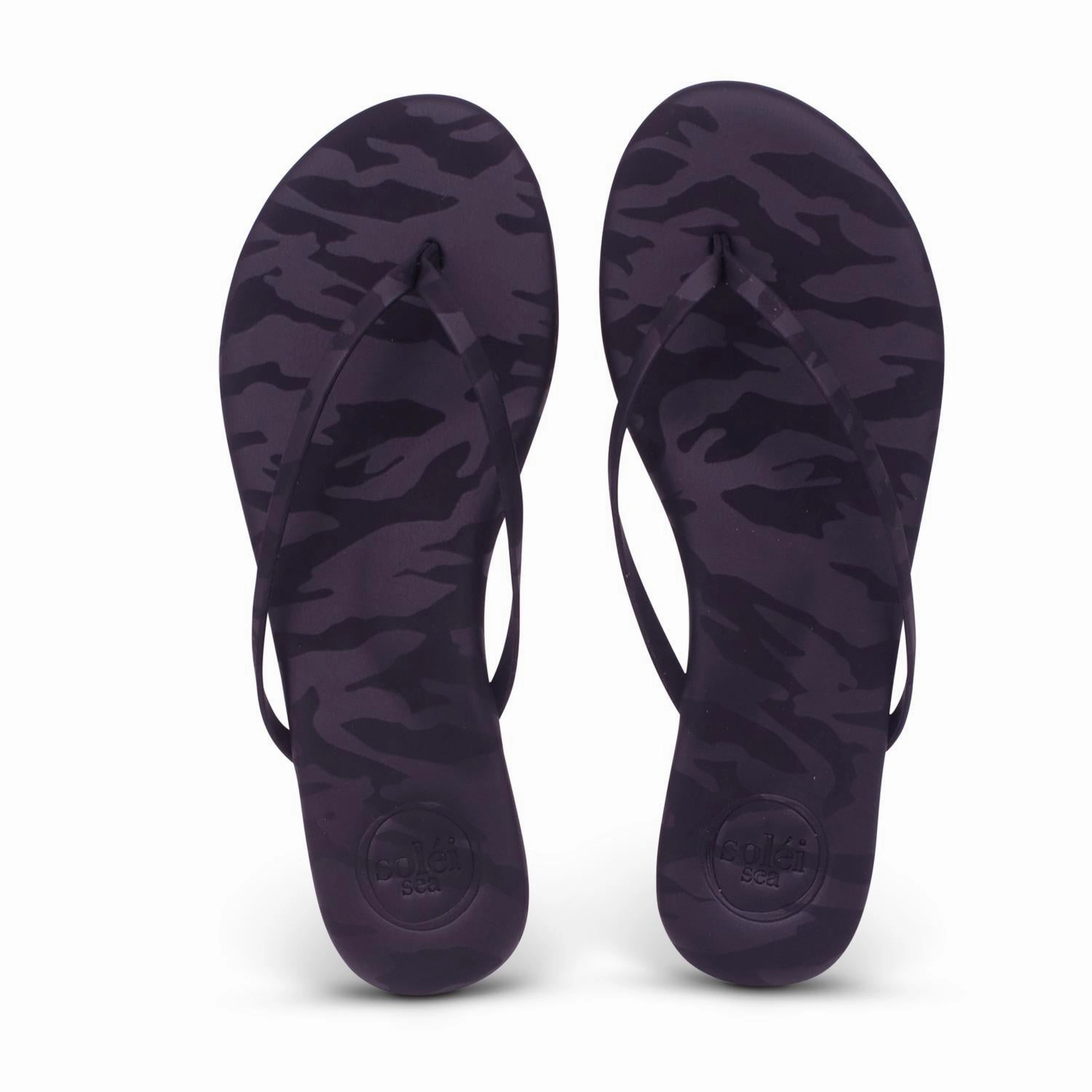 Women's Indie Sandals In Camo Metallic Black Noir