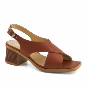 Women's Medium Heel Crossed Strap Sandal In Brown