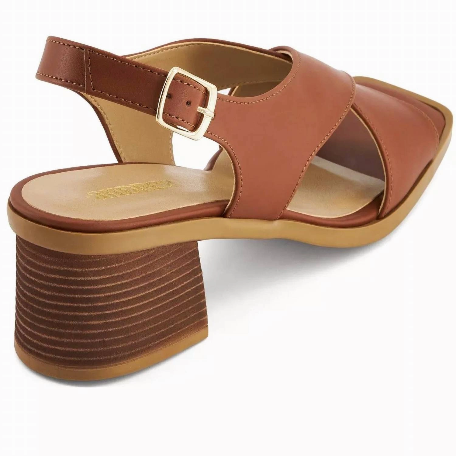 Women's Medium Heel Crossed Strap Sandal In Brown