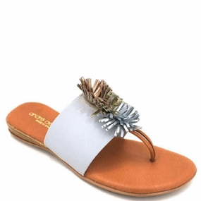 Women's Novalee Sandals In Metallic White