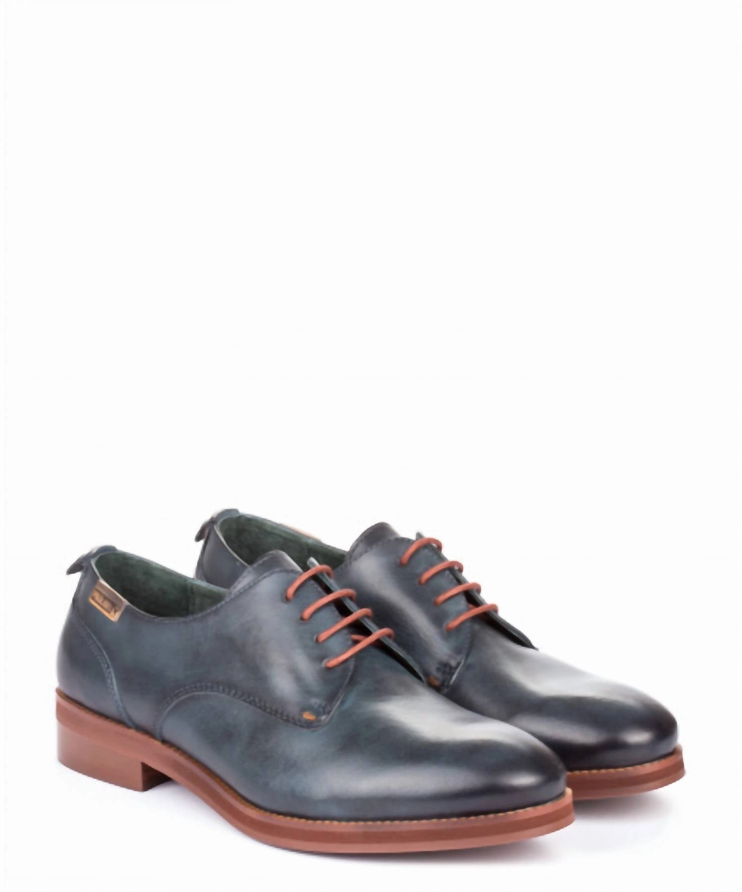 Women's Royal Leather Lace Up Shoe In Black