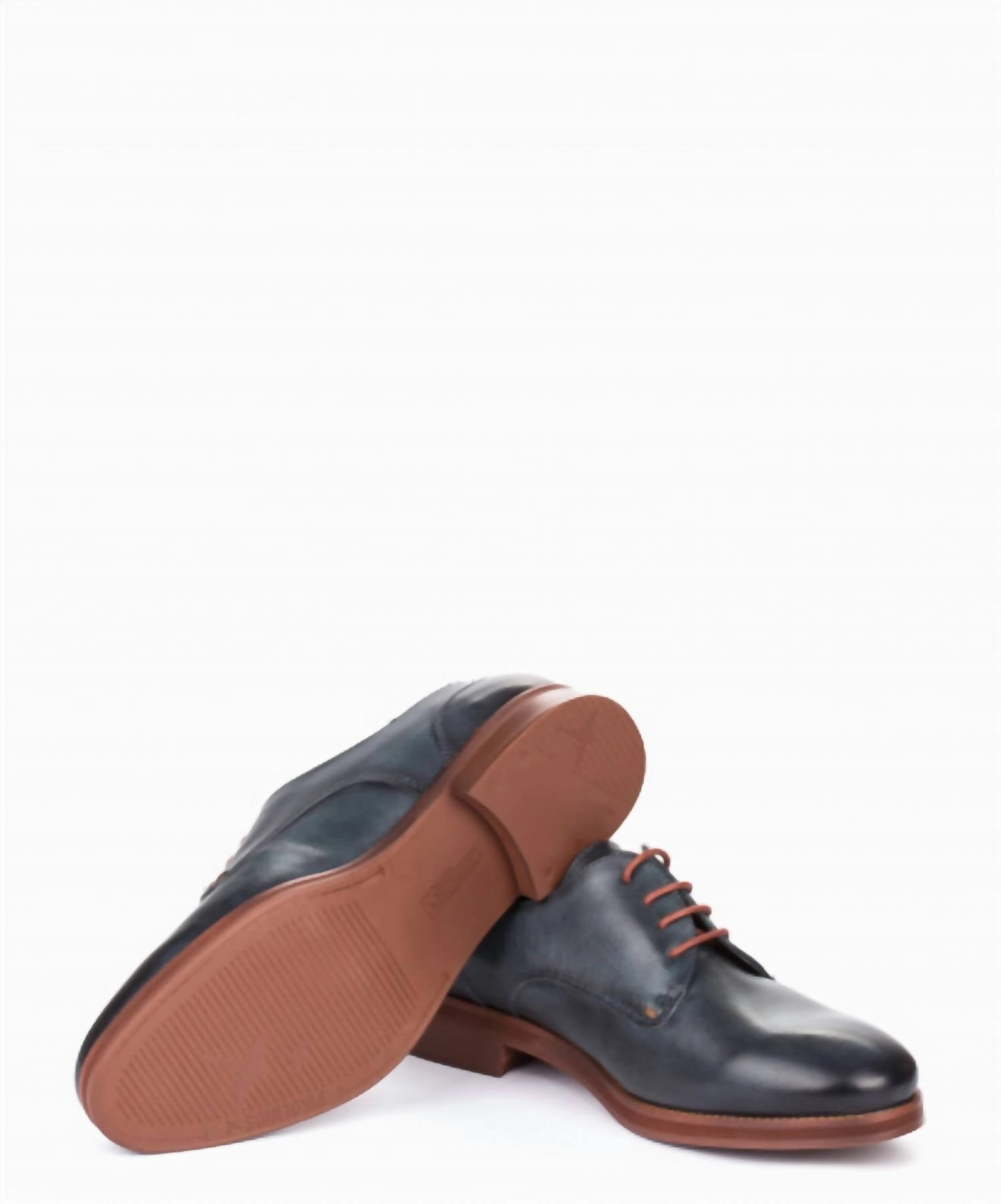 Women's Royal Leather Lace Up Shoe In Black