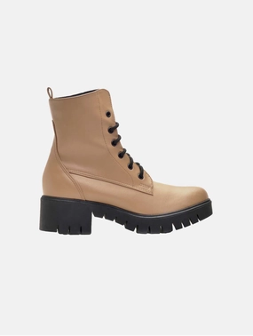 Women's Workers No. 3 Vegea Grape Leather Boots | Caramel