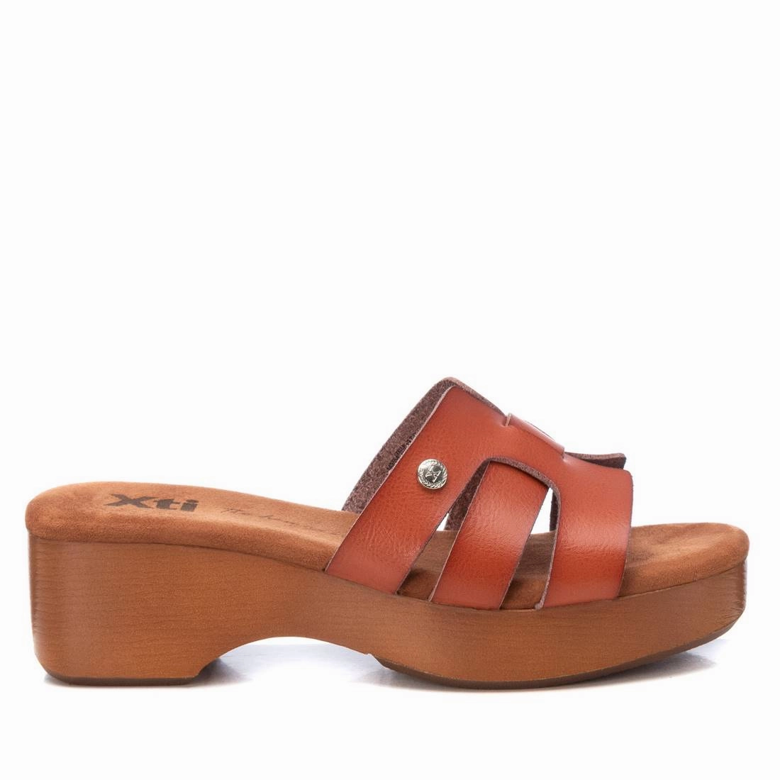 Xti Women's Slip on Platform Sandals